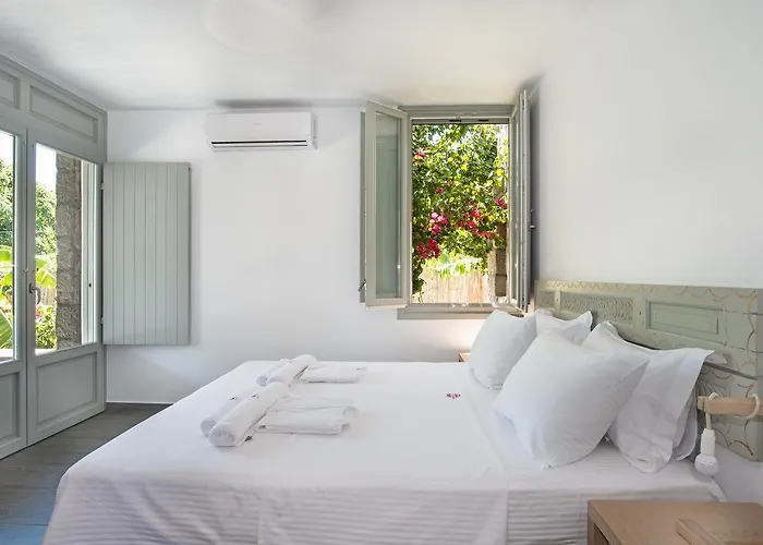 アパートホテル Melagrana アダマス