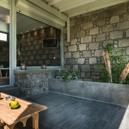 Lägenhetshotell Melagrana Adamantas (Milos)